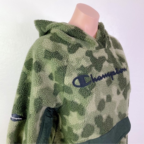 Champion Camouflage Hoodie Long Sleeve Pullover Sherpa Jacket Green size M NWT - Picture 7 of 10